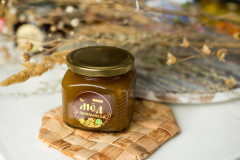 Мёд с прополисом в подарочной стеклянной баночке – 600 грамм