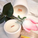 Ласковое объятие - свеча с ароматом розы и мёда