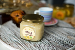Мёд липовый в подарочной стеклянной баночке – 600 грамм